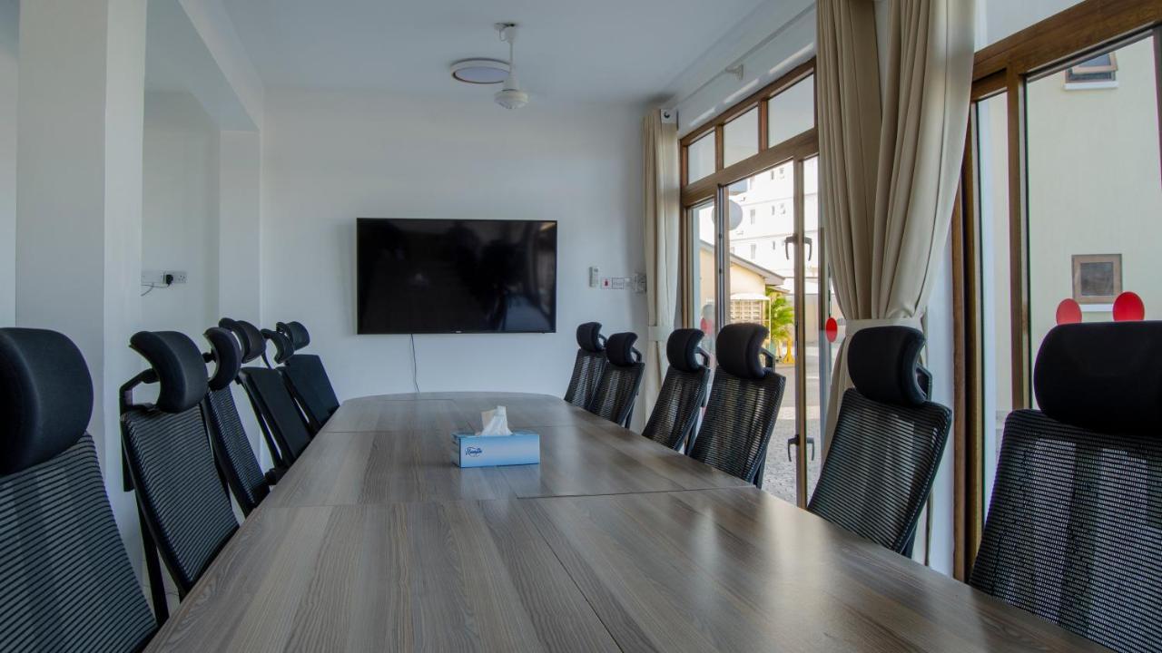 מומבסה Jumeirah Beachfront מראה חיצוני תמונה